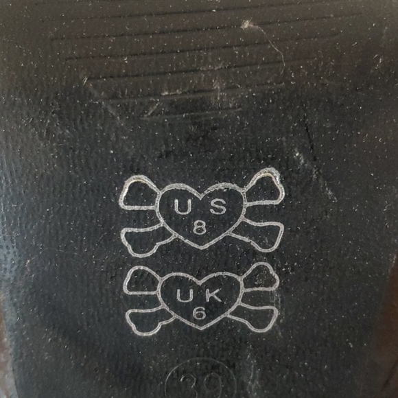 Boots - Picture 2 of 3